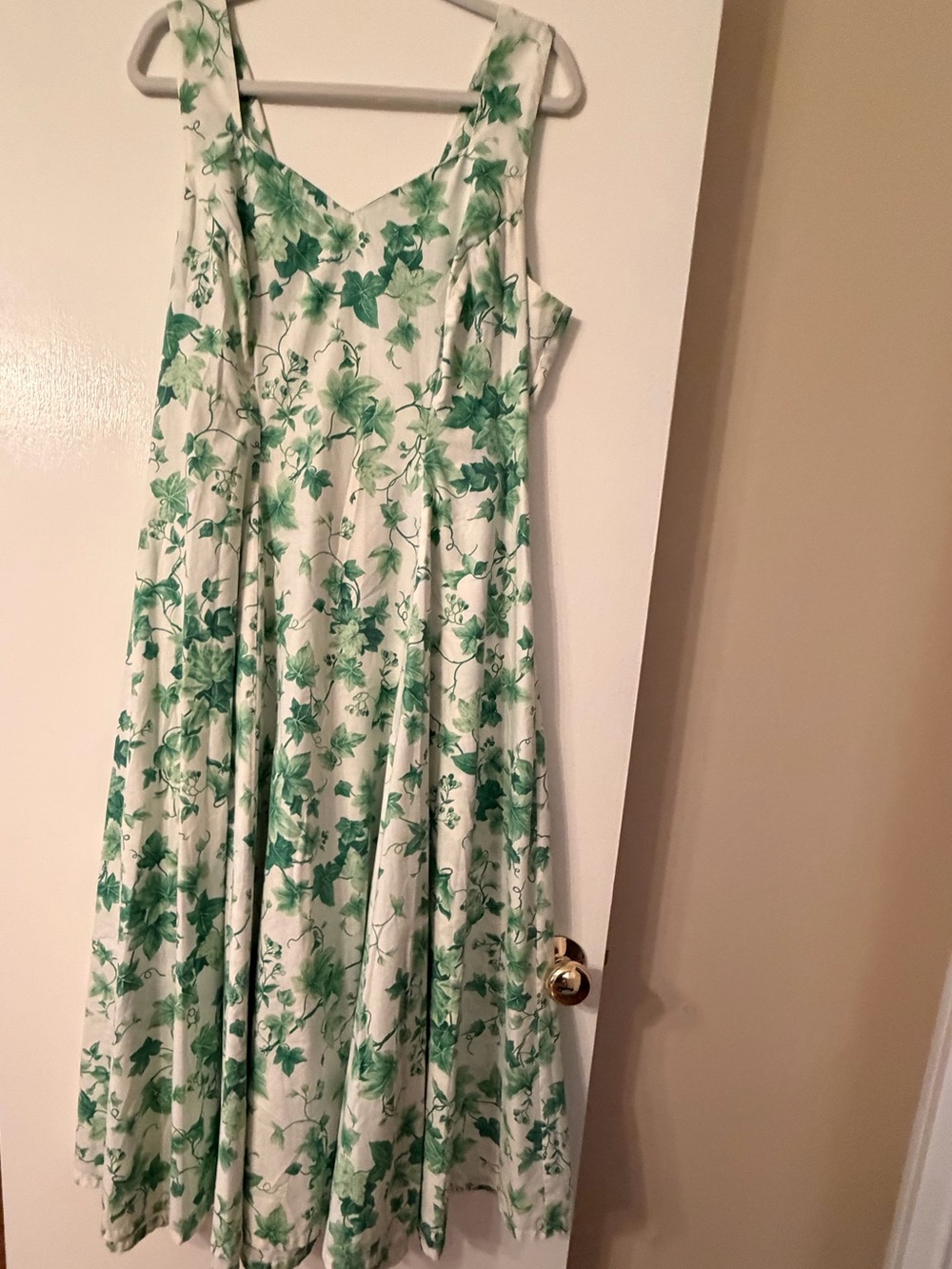 Sleeveless Green Floral Midi Dress - White & Green